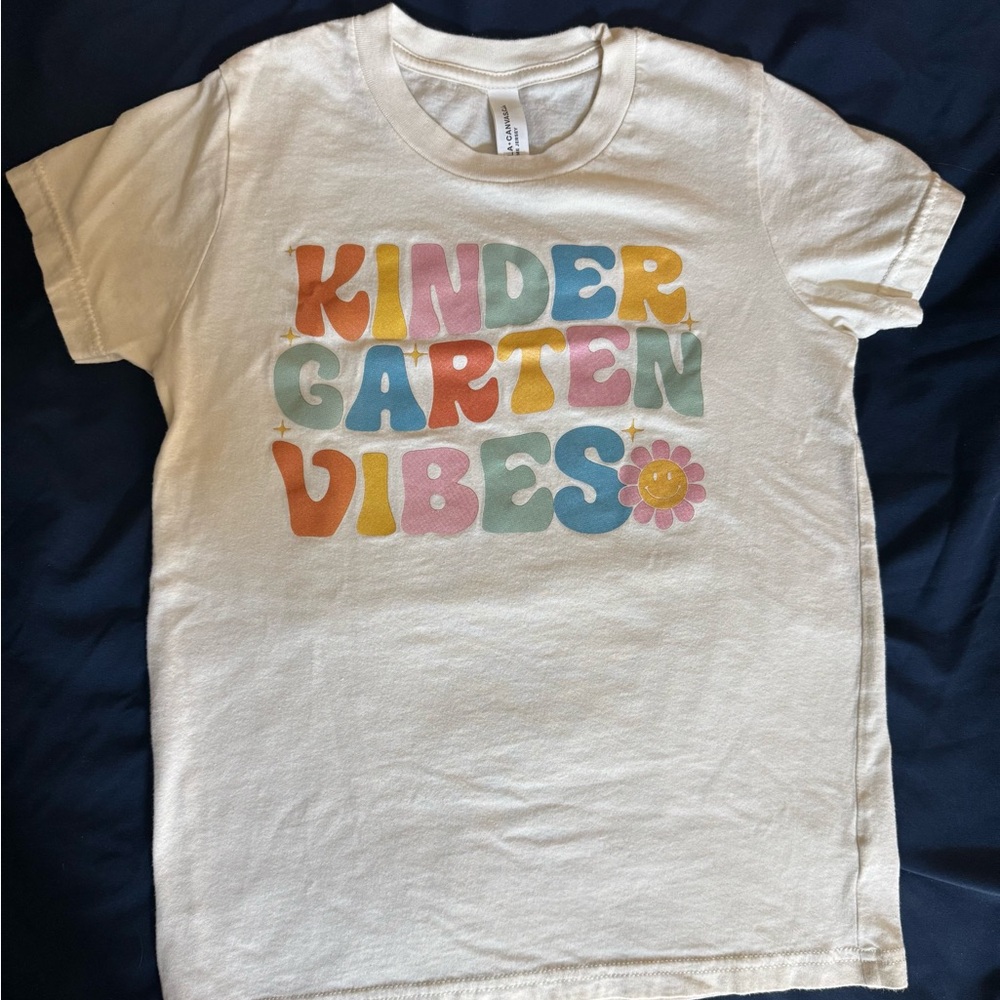 Abella Cream 'Kindergarten Vibes' T-Shirt size S (6-8)